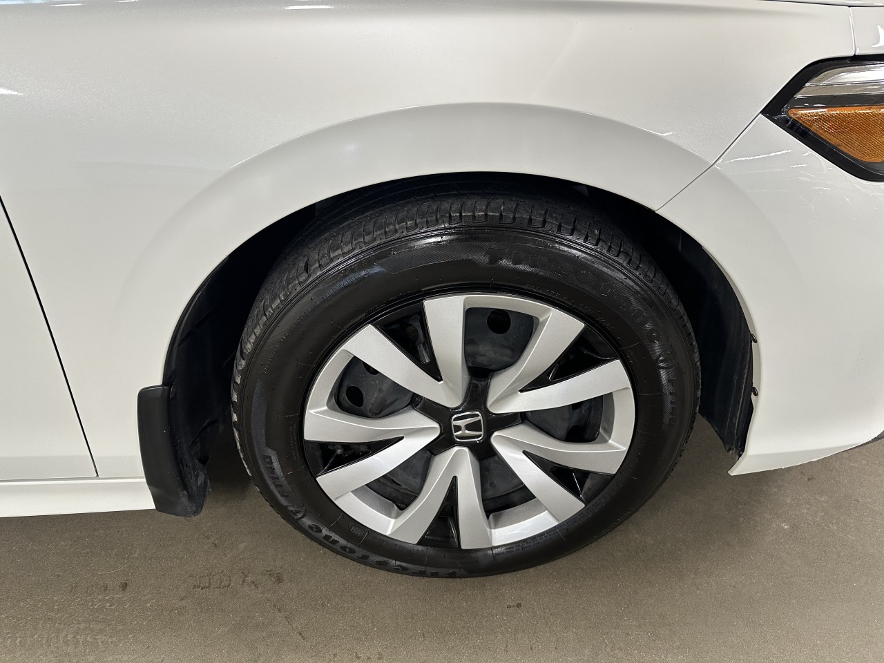 2025 Honda Civic - Image 8