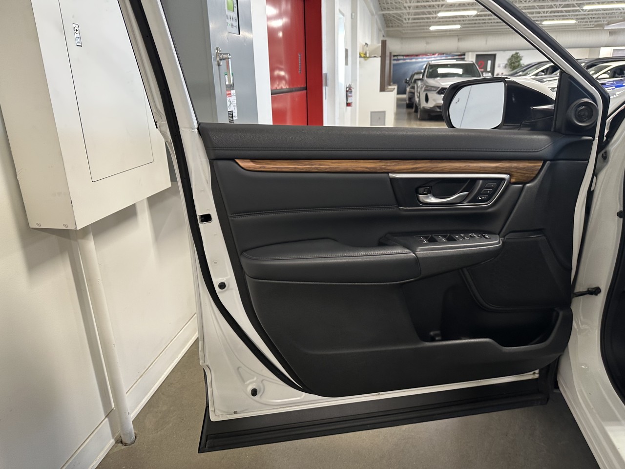 2019 Honda CR-V - Image 13