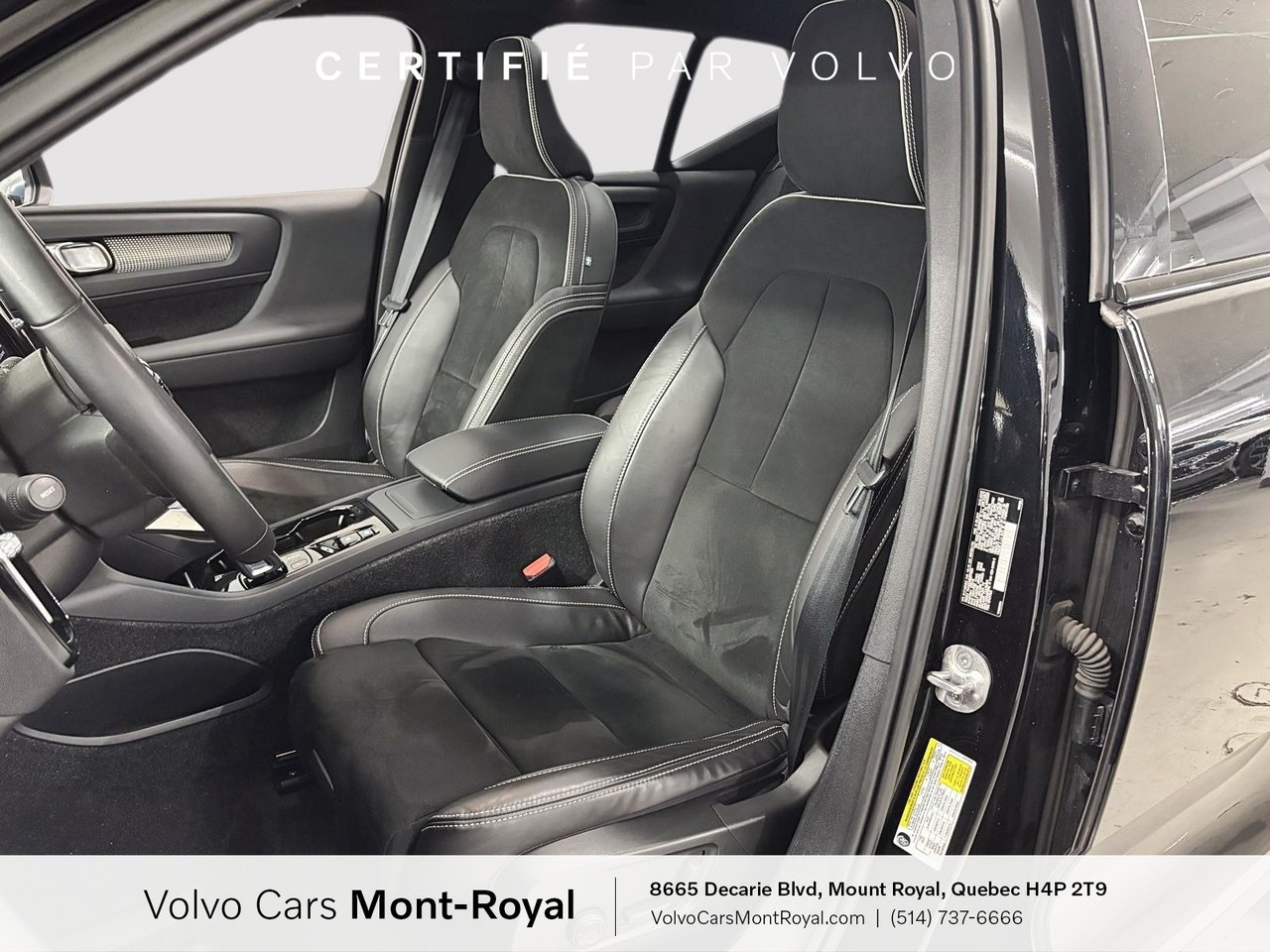 2022 Volvo XC40 - Image 7