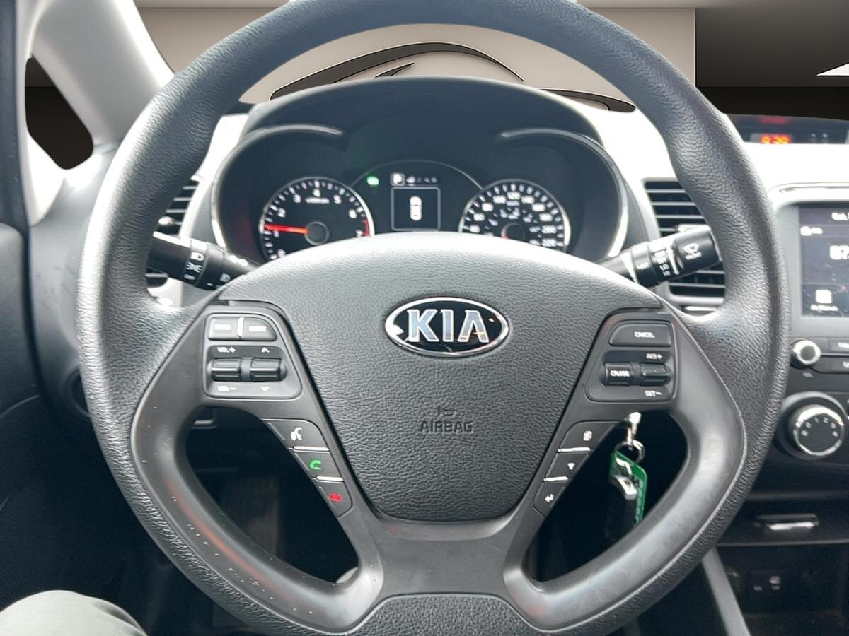 2018 Kia Forte - Image 6