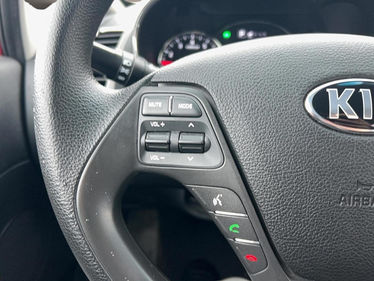 2018 Kia Forte - Image 8