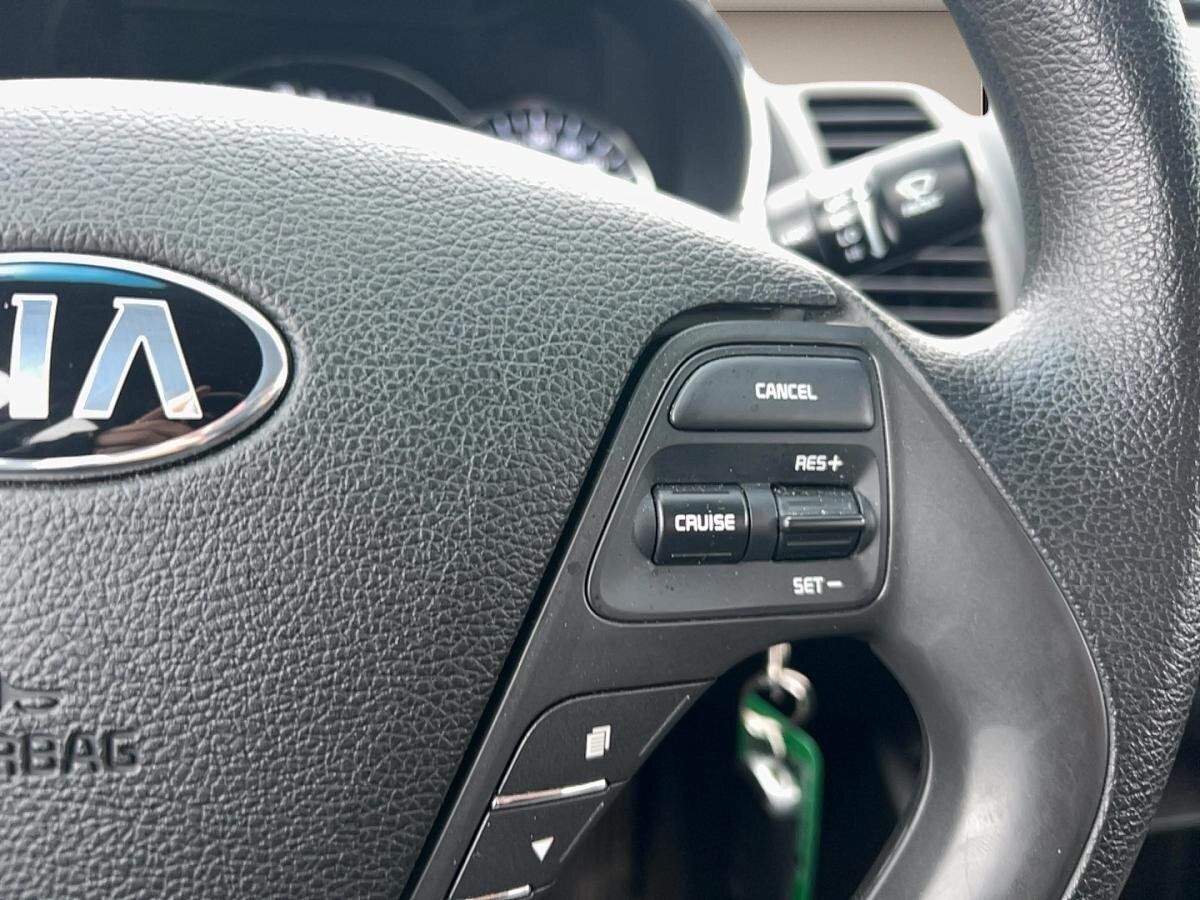 2018 Kia Forte - Image 9