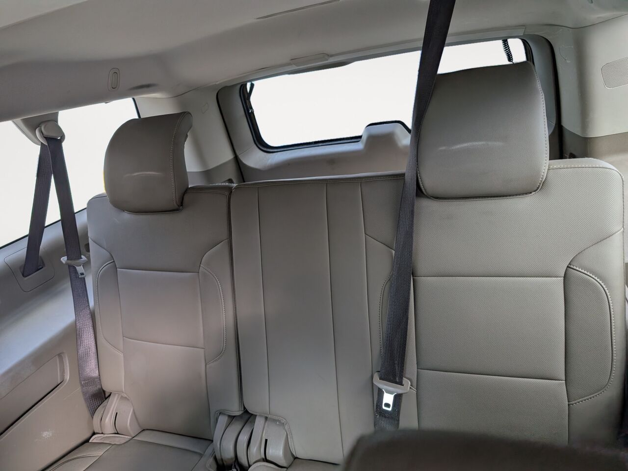 2018 Chevrolet Suburban - Image 9