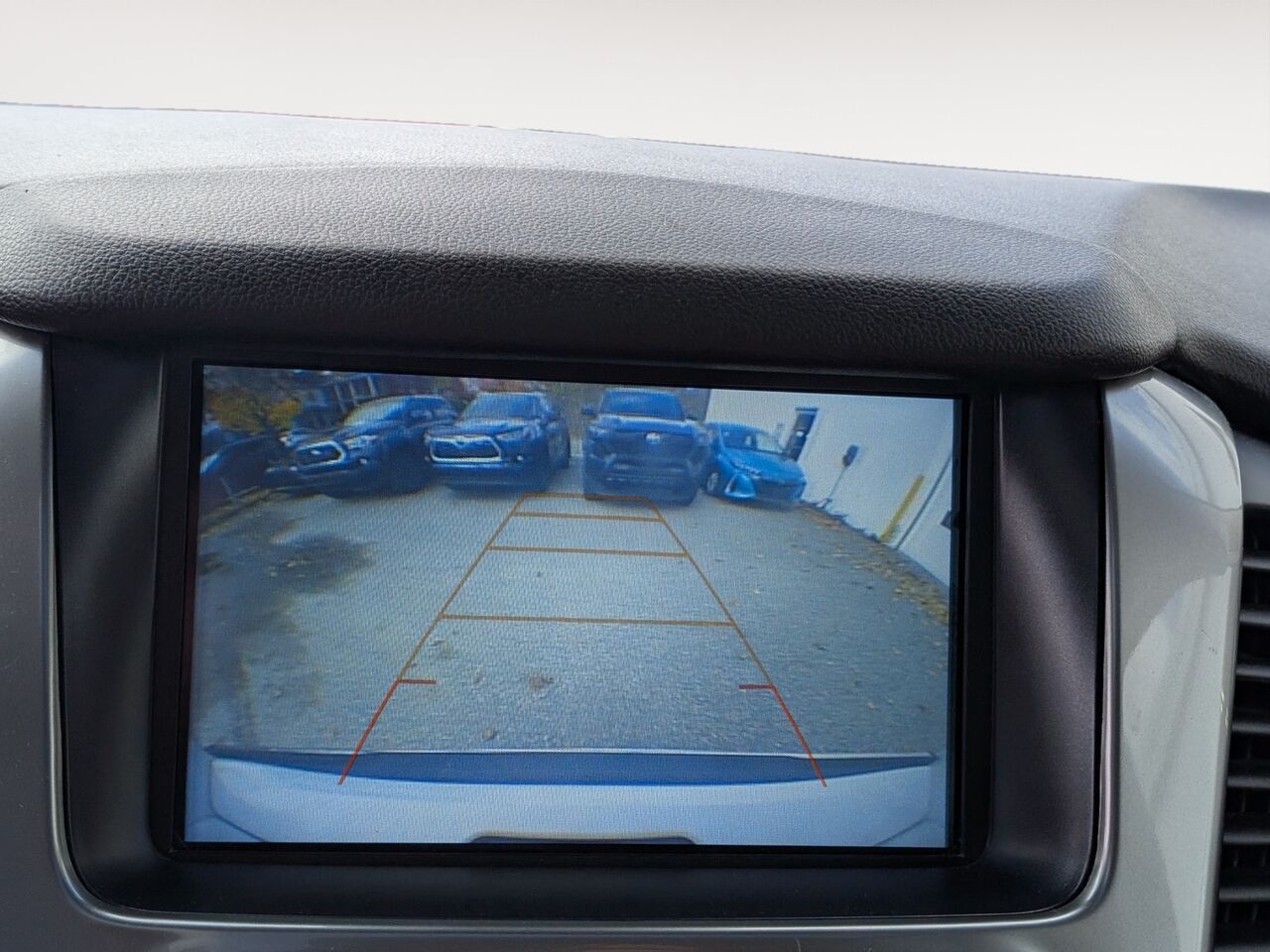 2018 Chevrolet Suburban - Image 12