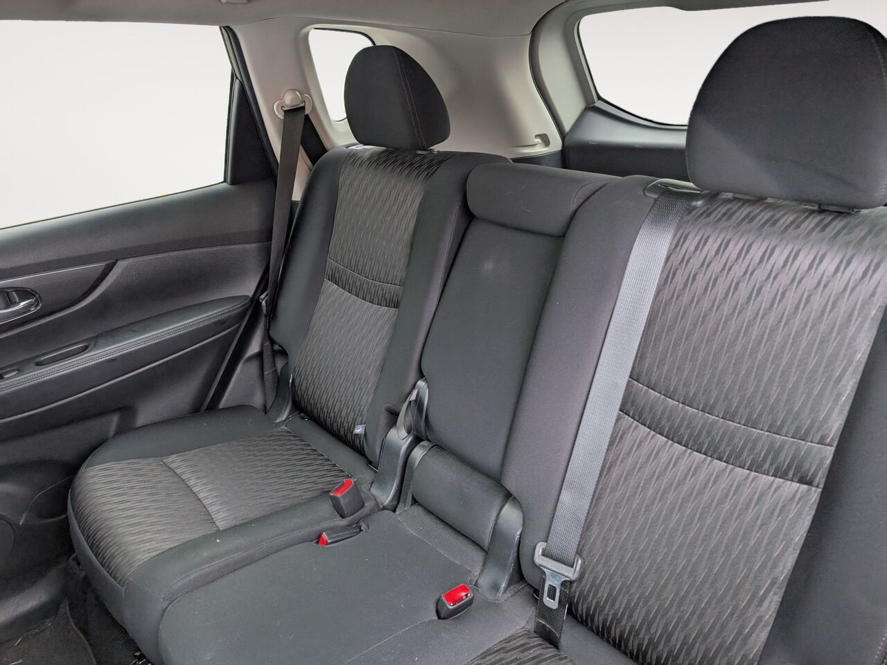 2020 Nissan Rogue - Image 8