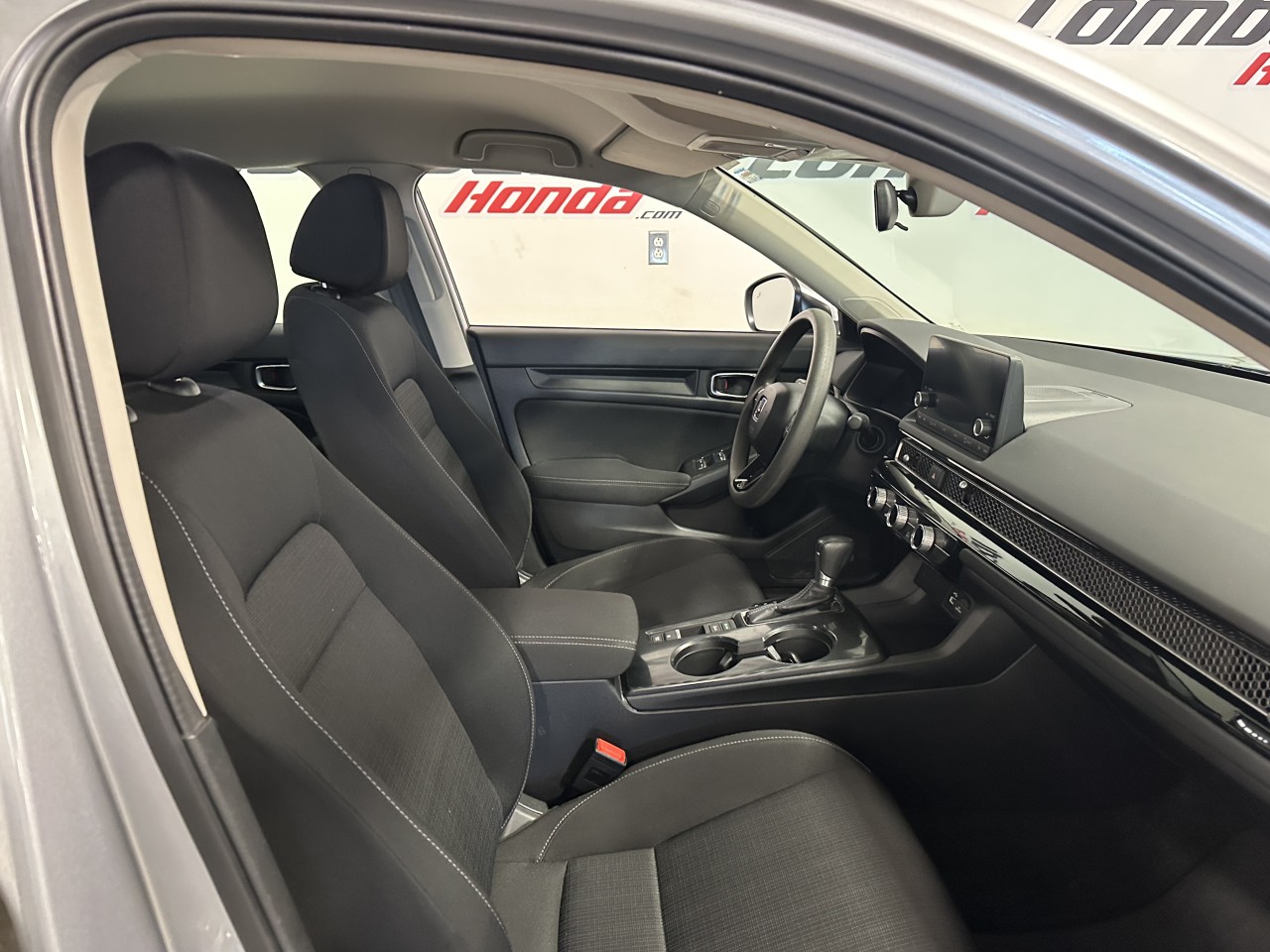 2022 Honda Civic - Image 22