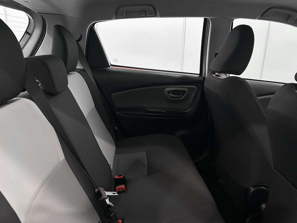 2018 Toyota Yaris Hatchback - Image 18