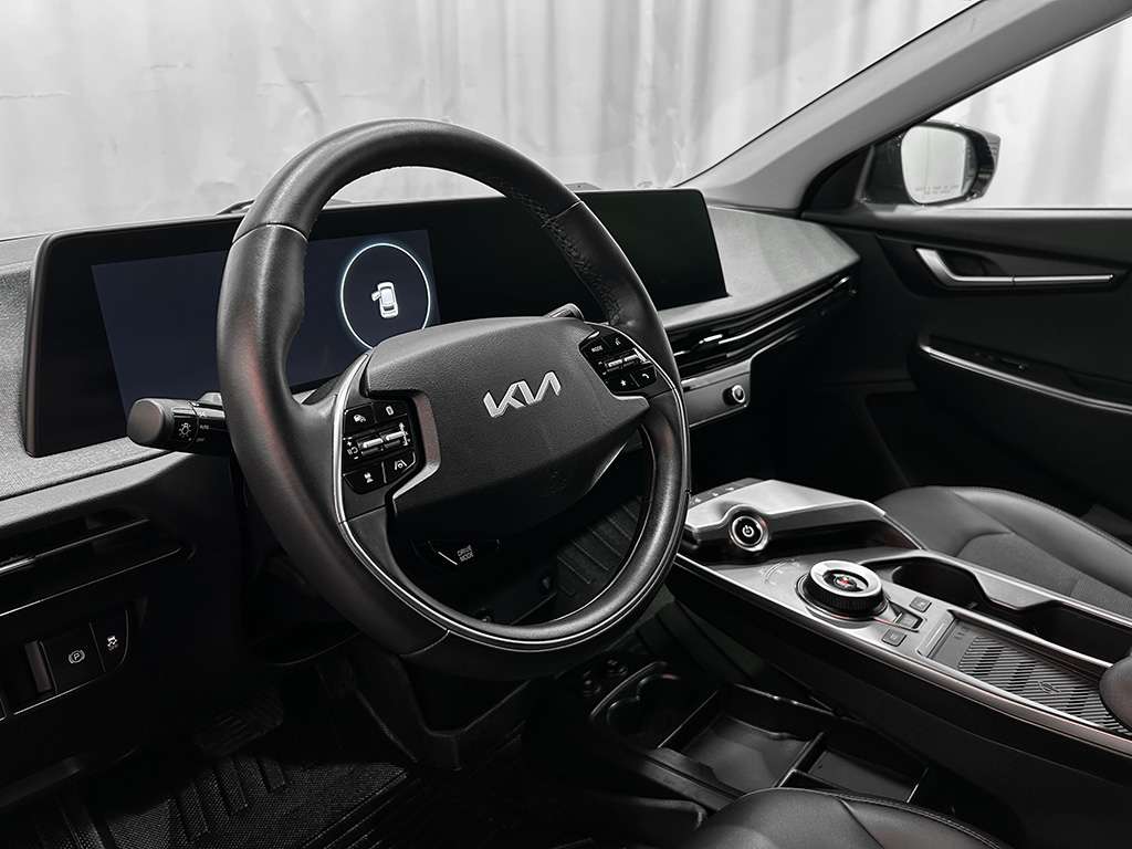 2024 Kia EV6 - Image 7