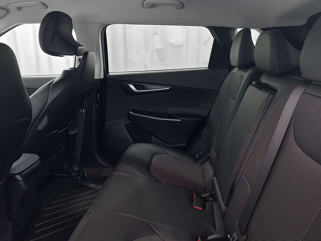 2024 Kia EV6 - Image 15