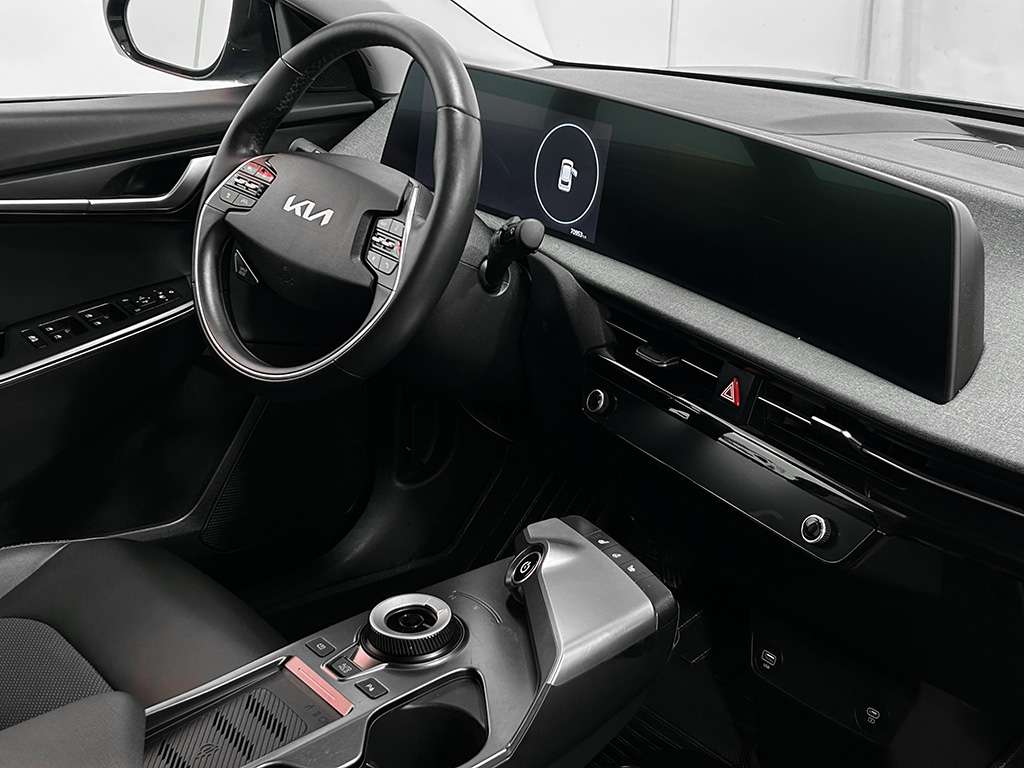 2024 Kia EV6 - Image 18