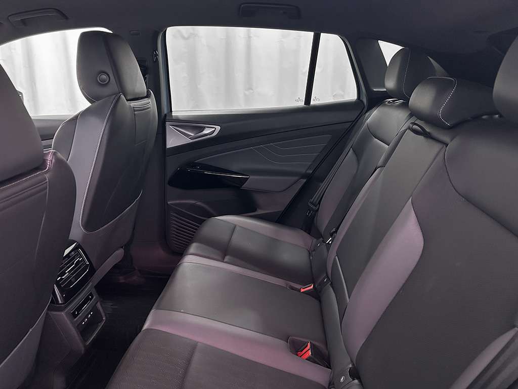 2023 Volkswagen ID.4 - Image 16