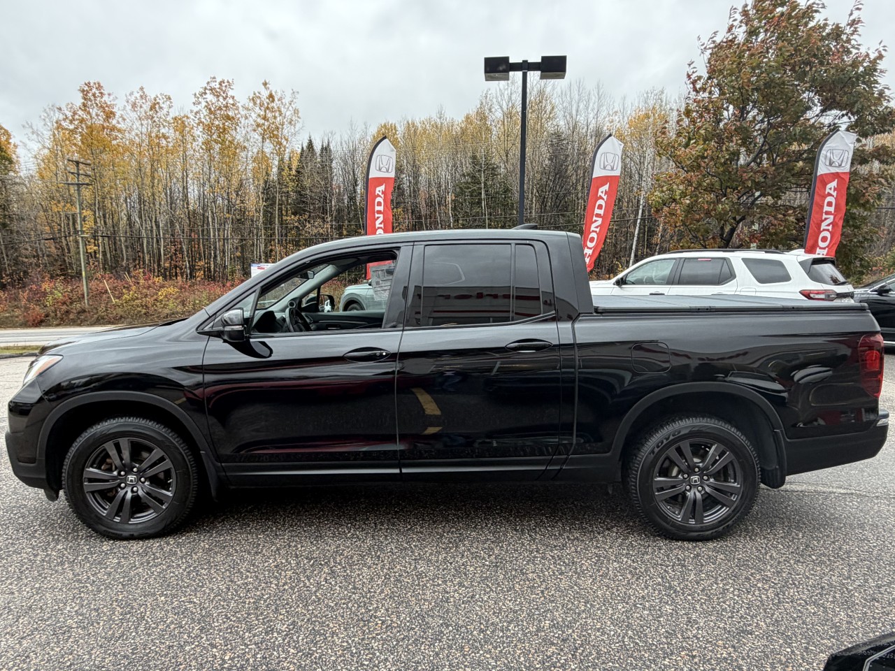 2019 Honda Ridgeline - Image 3