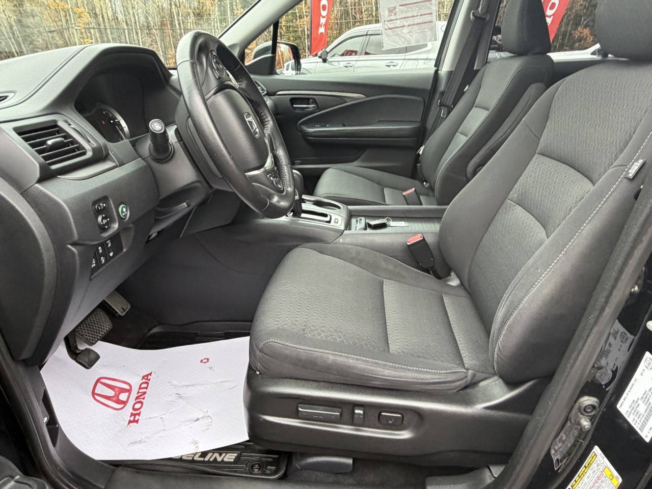 2019 Honda Ridgeline - Image 13