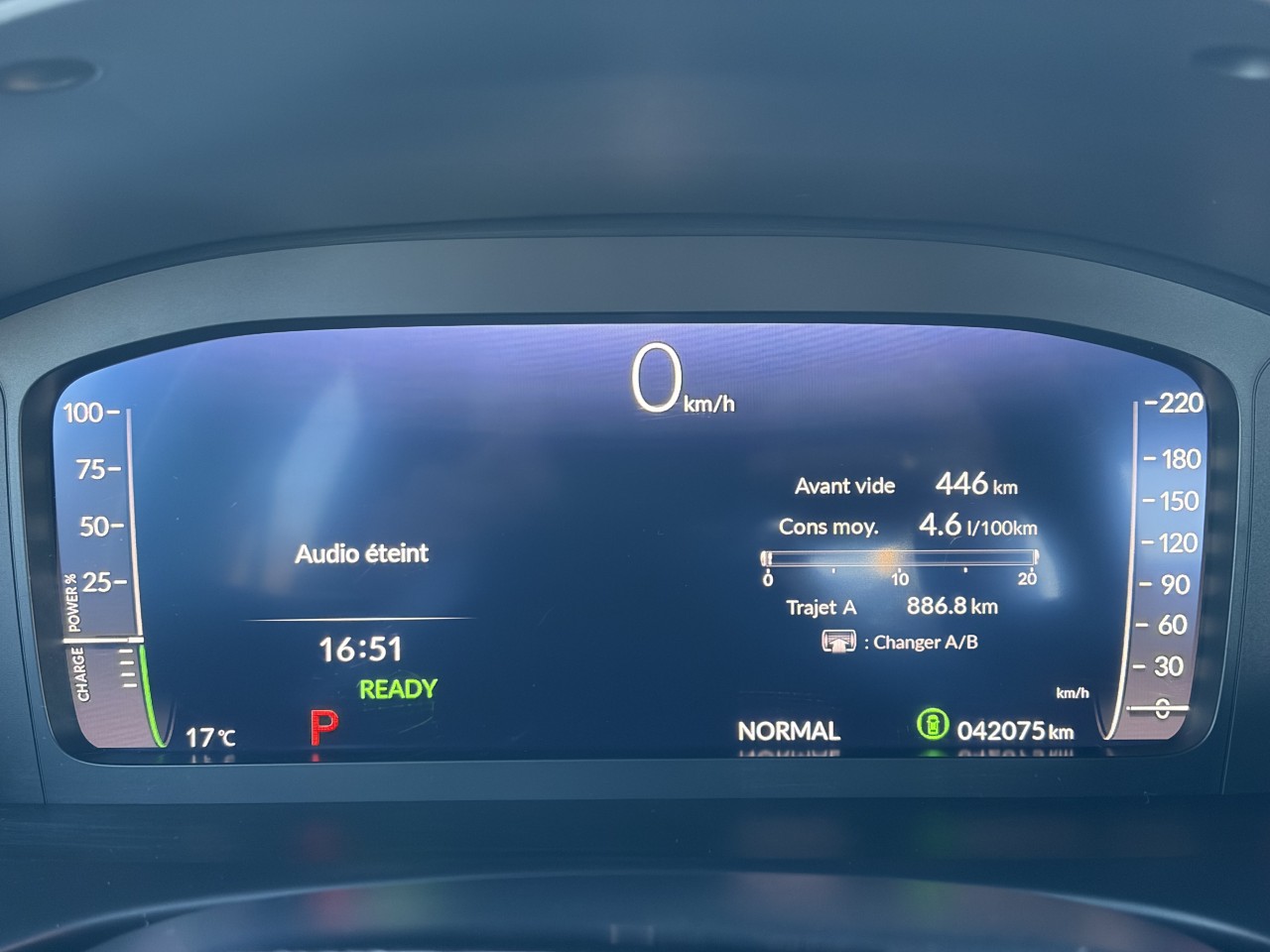 2025 Honda Civic - Image 22