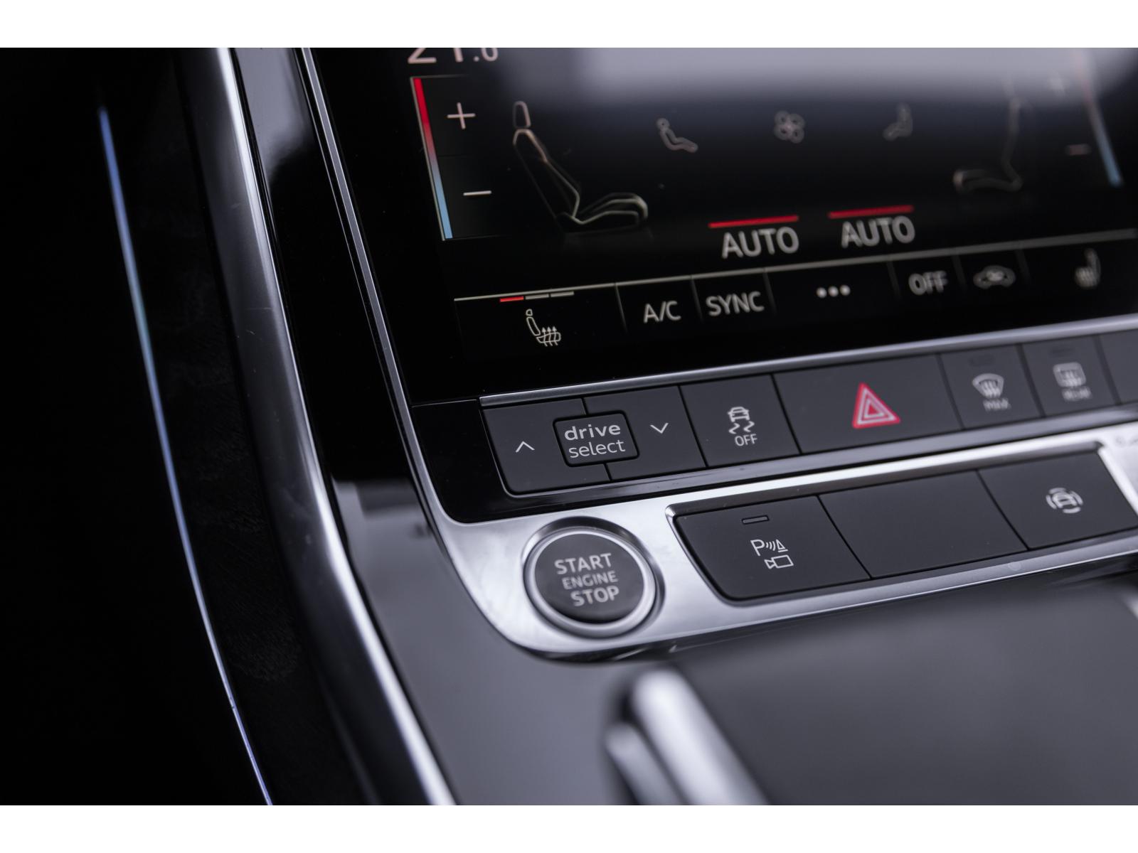 2025 Audi Q7 - Image 25
