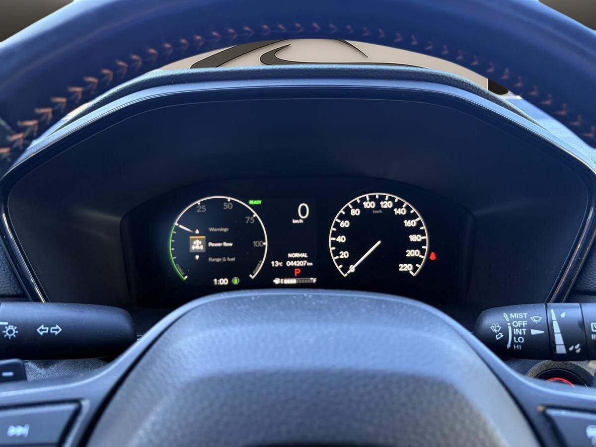 2025 Honda CR-V Hybrid - Image 16