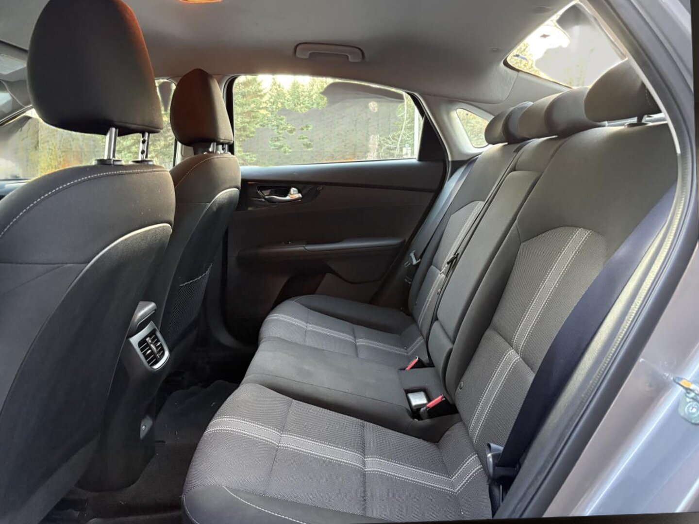 2023 Kia Forte - Image 6