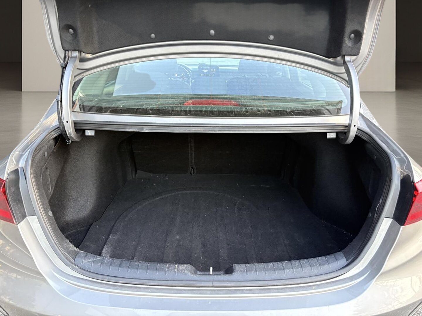 2023 Kia Forte - Image 7