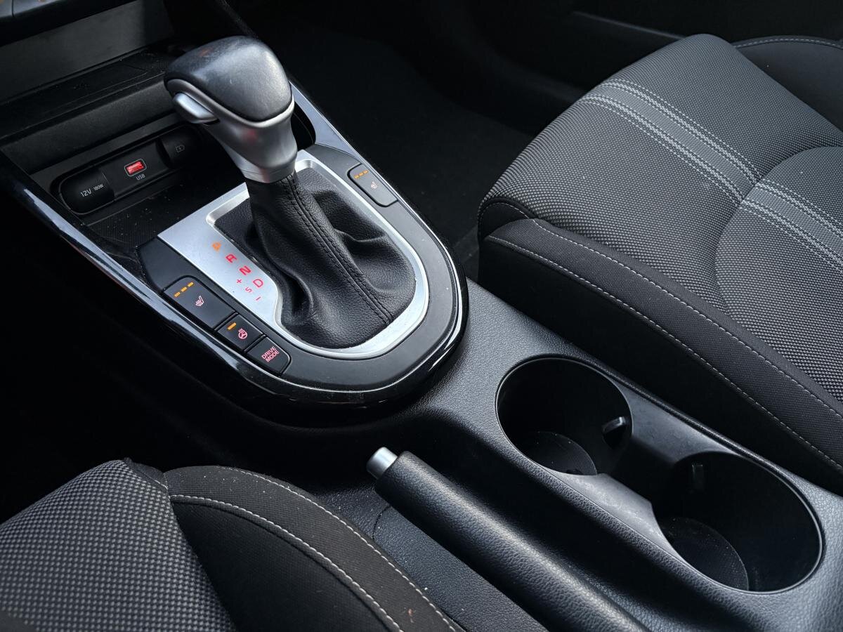 2023 Kia Forte - Image 18