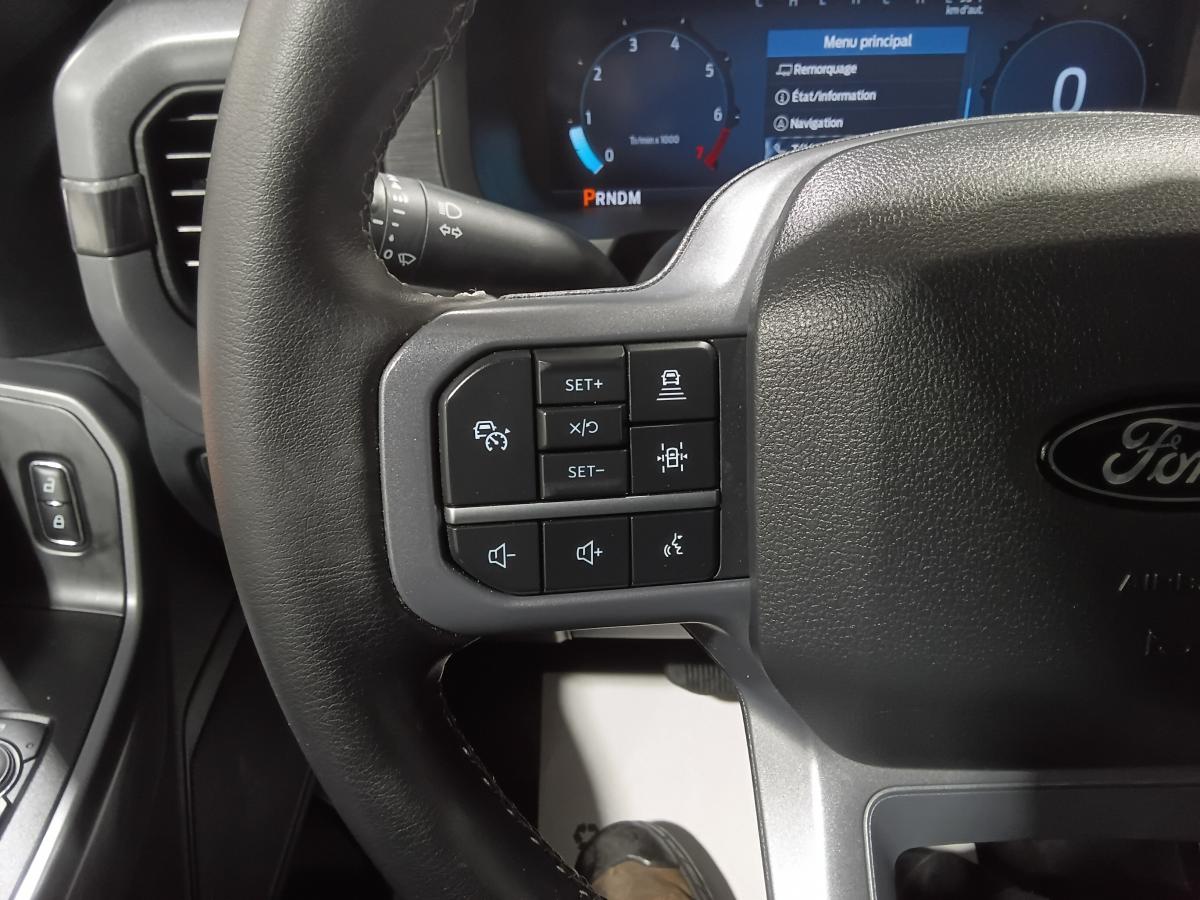2025 Ford F-150 - Image 29