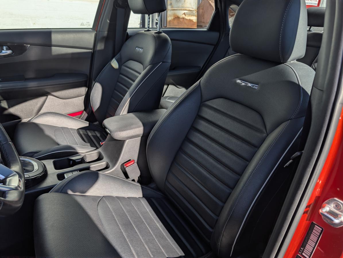 2023 Kia Forte - Image 11