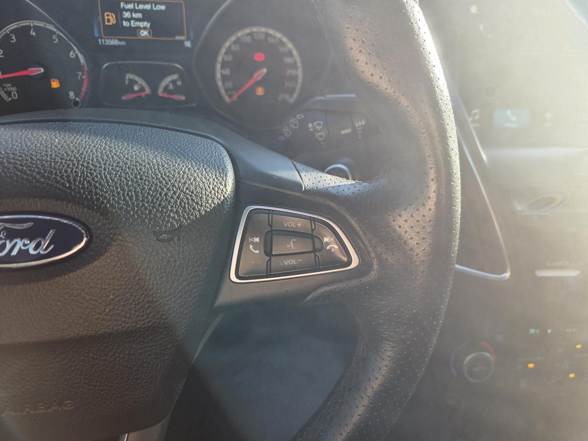 2017 Ford Focus - Image 20