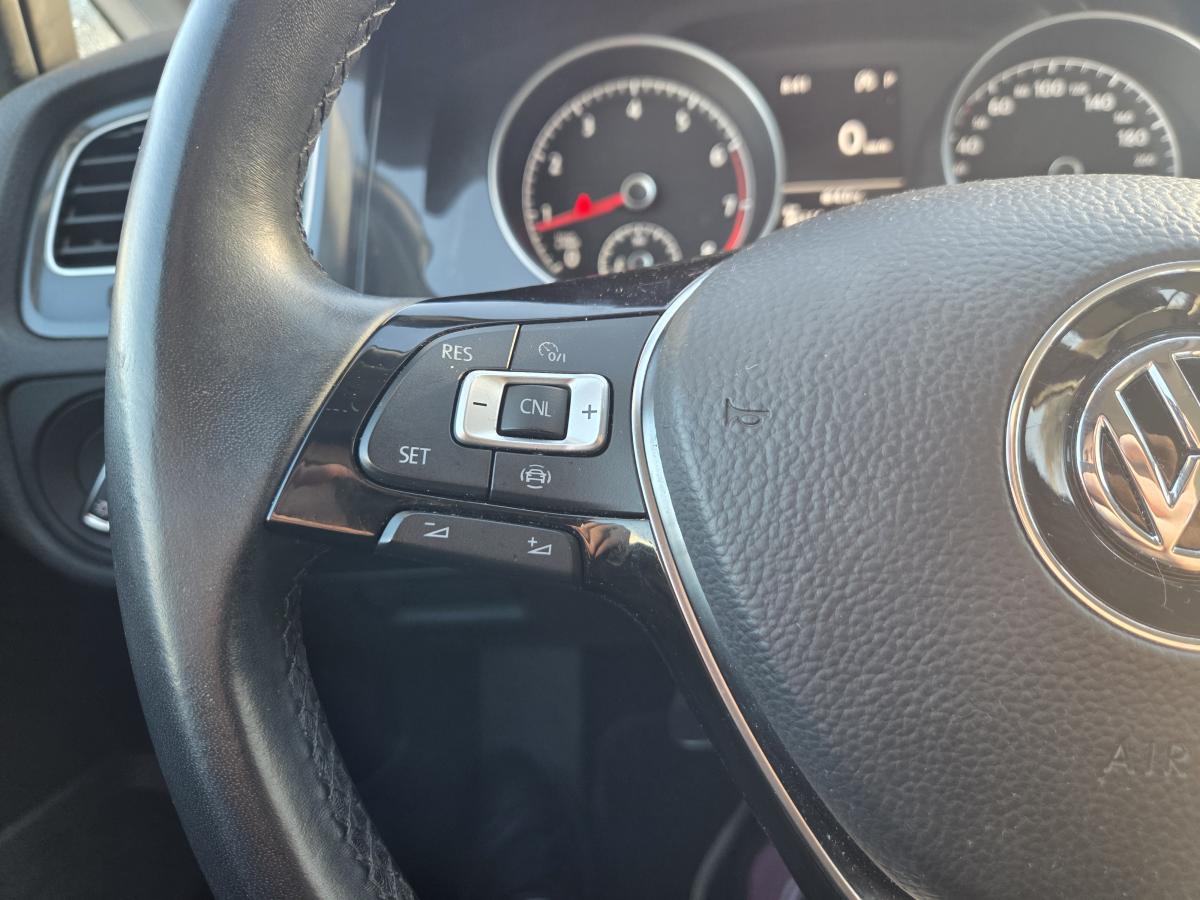 2019 Volkswagen Golf - Image 14
