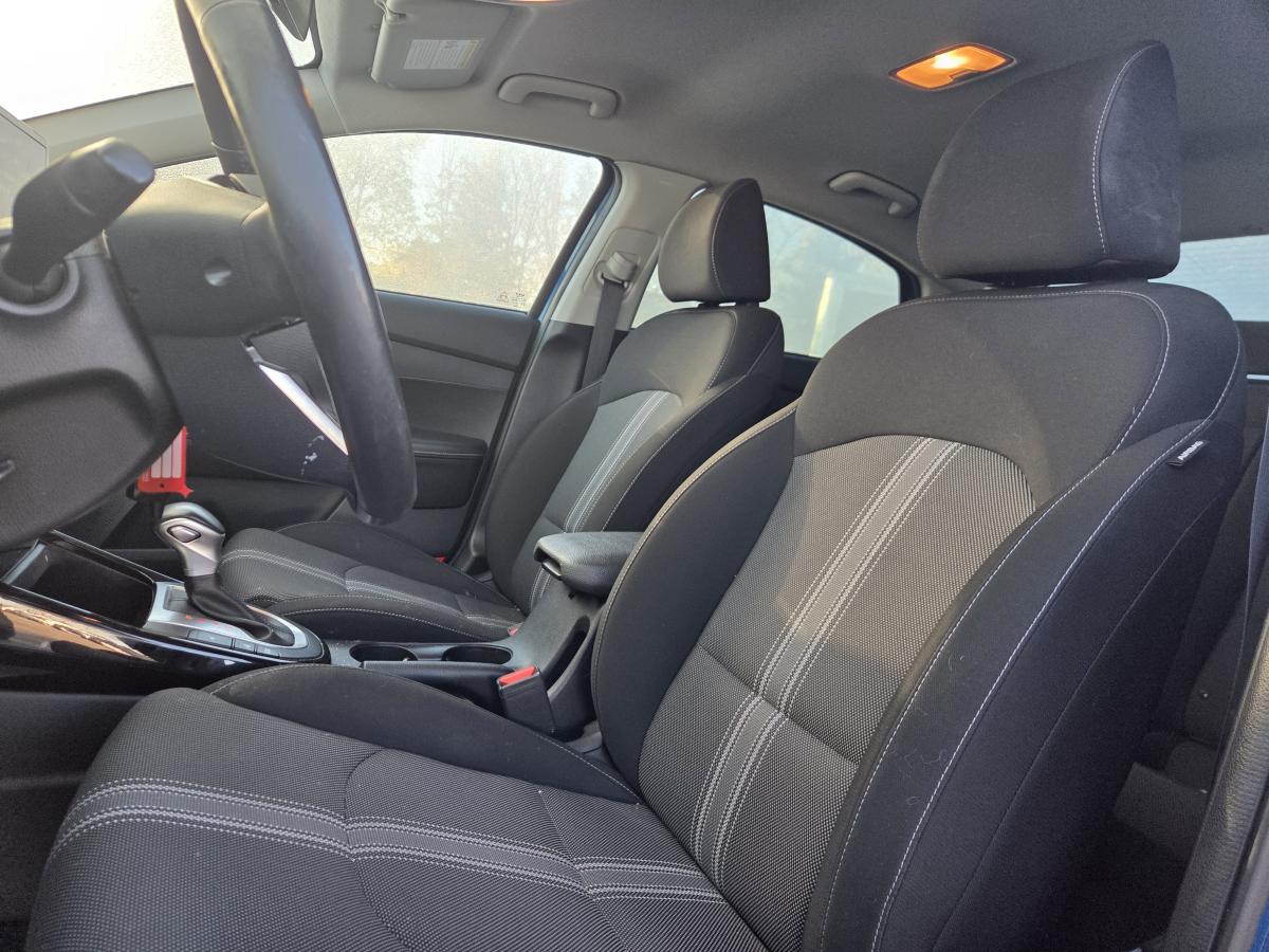 2022 Kia Forte - Image 12