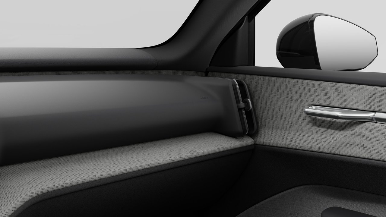 2026 Volvo EX30 - Image 9