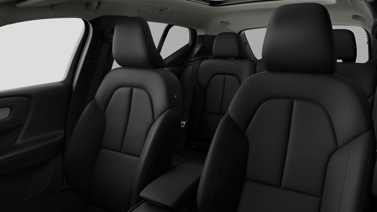 2026 Volvo XC40 - Image 12
