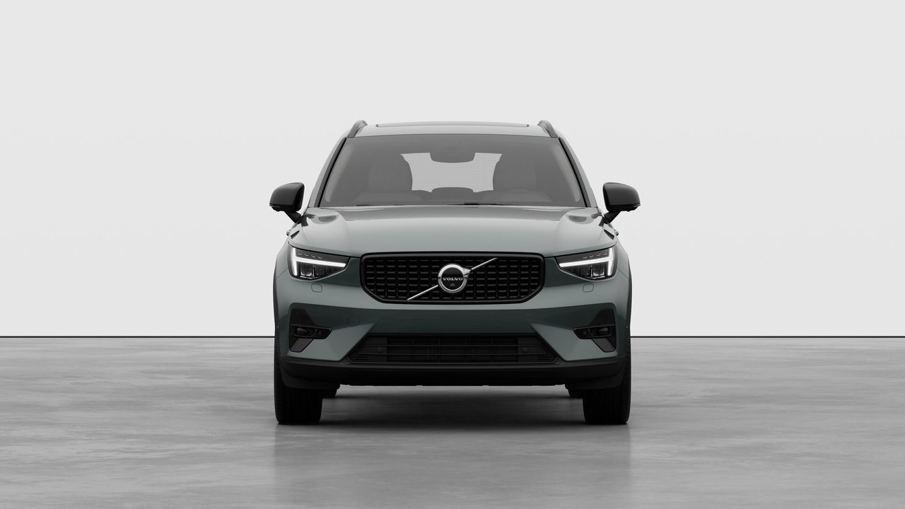 2026 Volvo XC40 - Image 5