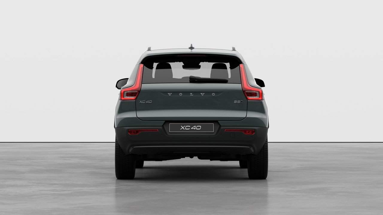 2026 Volvo XC40 - Image 6