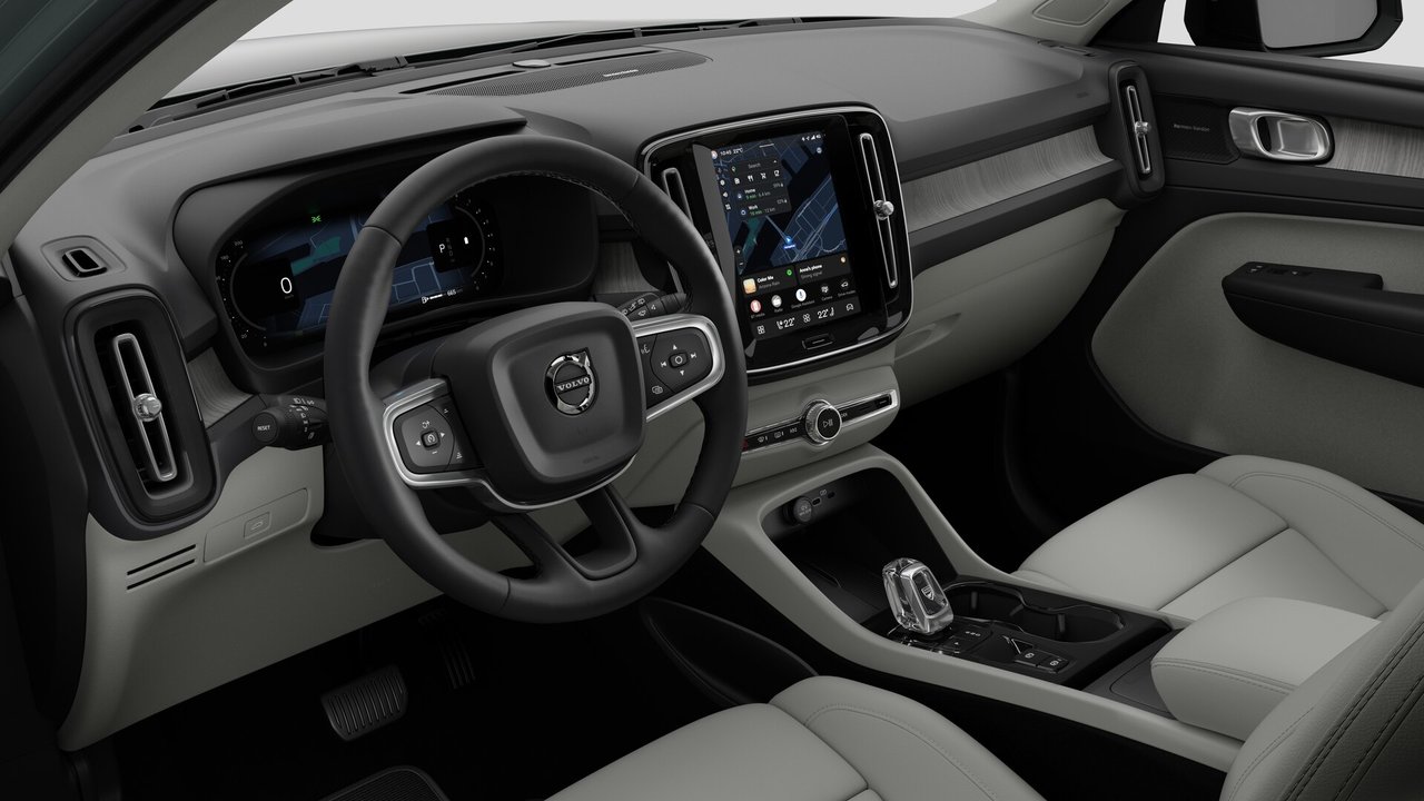 2026 Volvo XC40 - Image 10