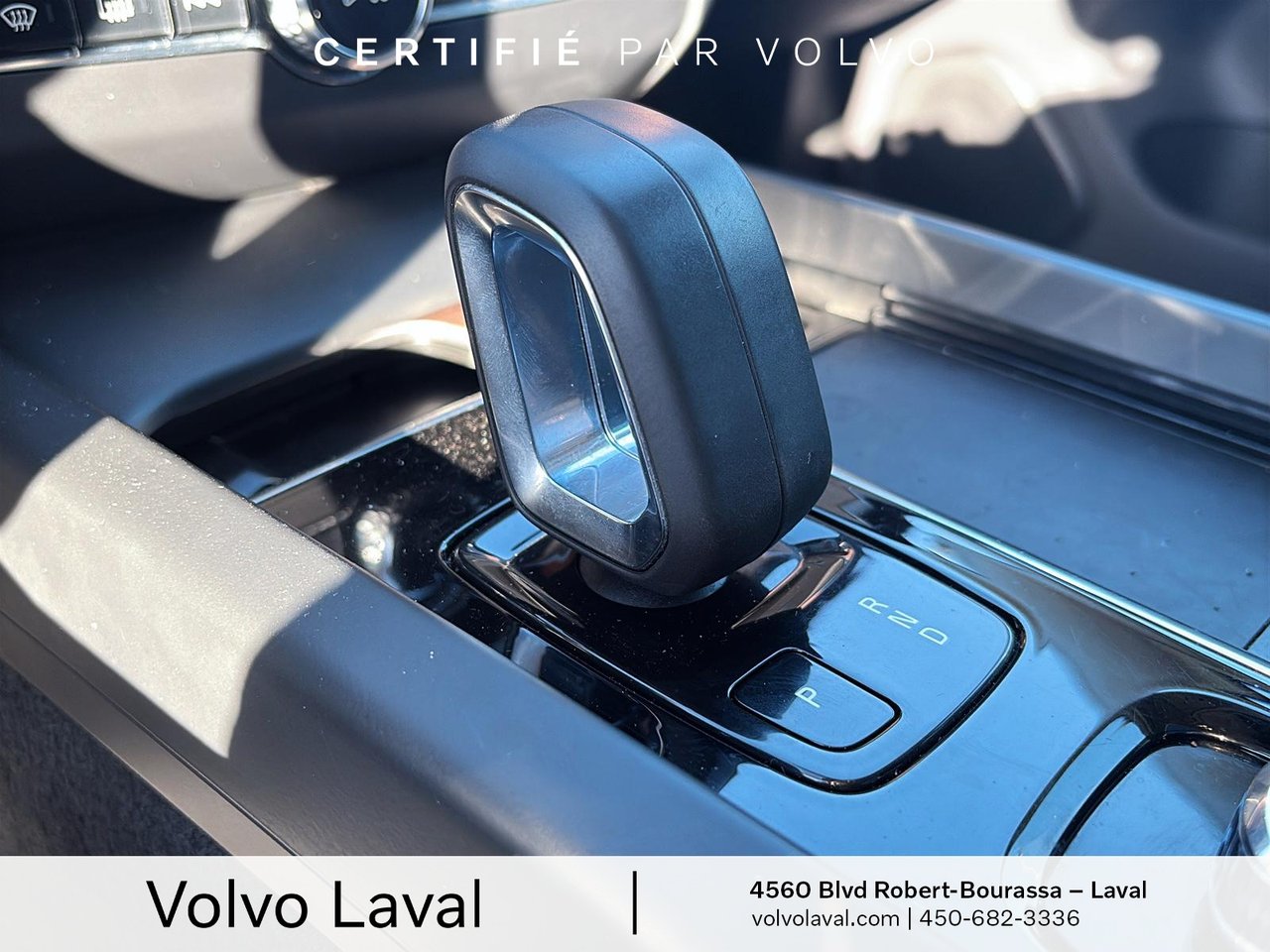 2022 Volvo XC60 - Image 14