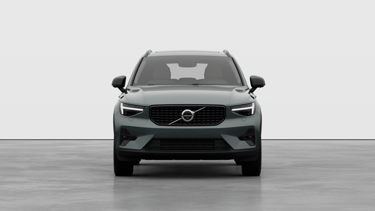 2026 Volvo XC40 - Image 5