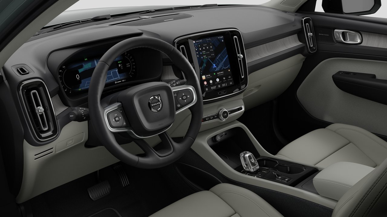 2026 Volvo XC40 - Image 10