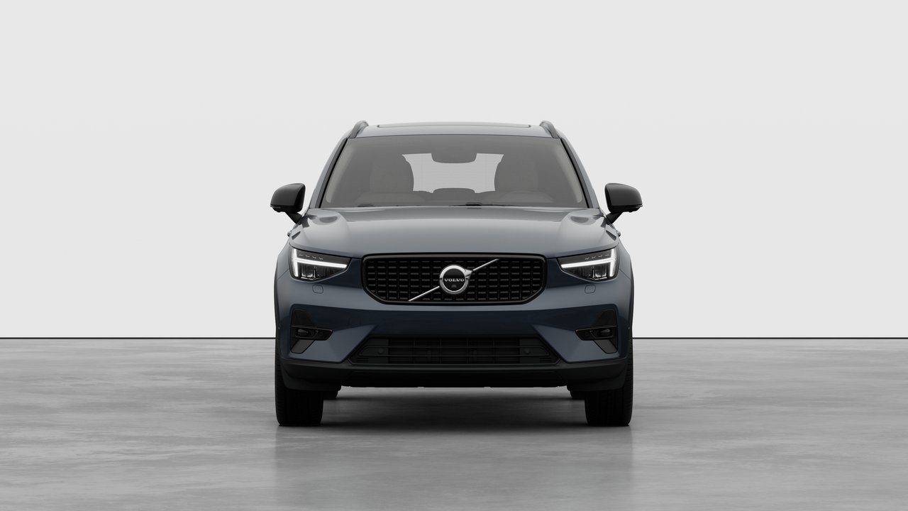 2026 Volvo XC40 - Image 5