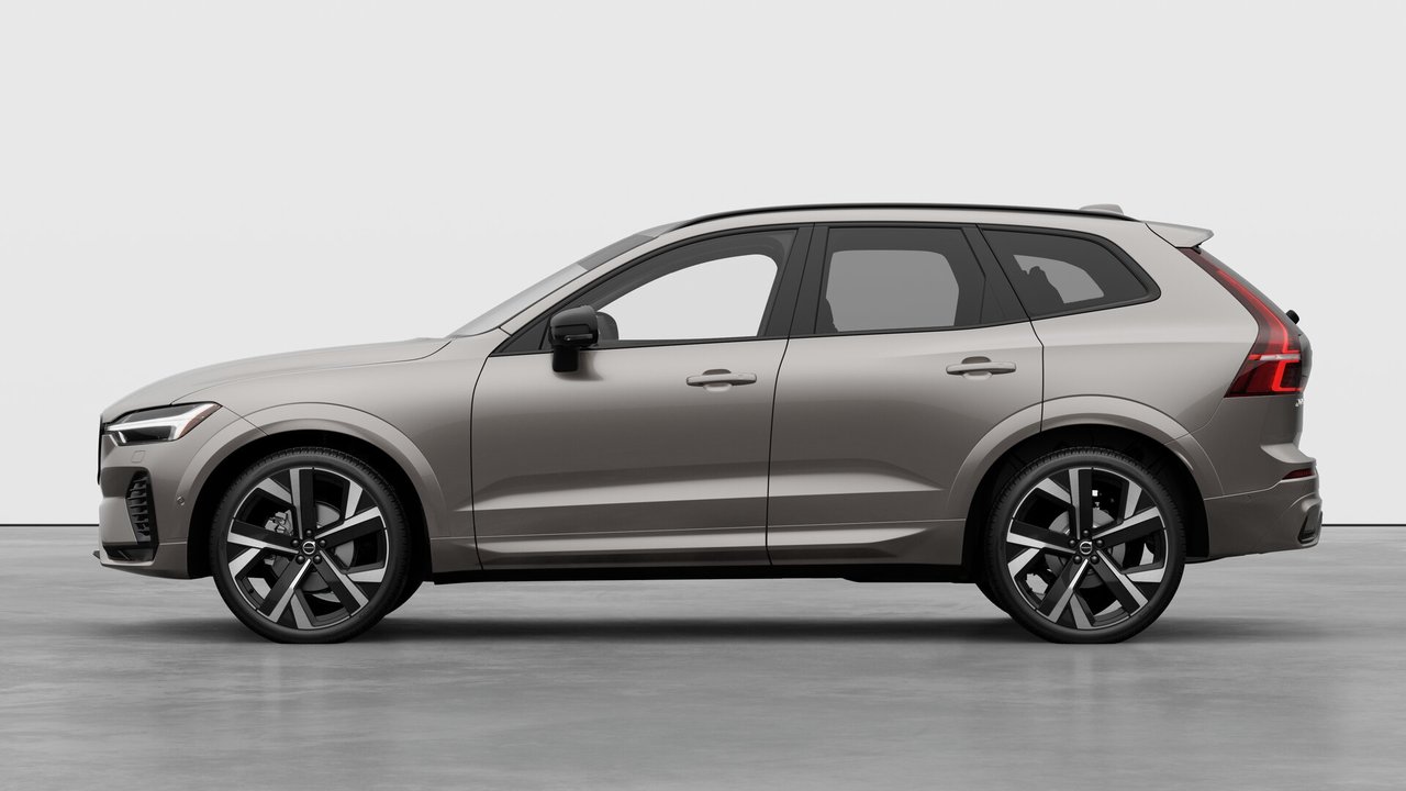 2026 Volvo XC60 - Image 8
