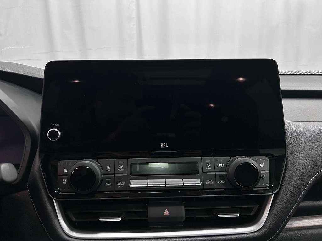 2024 Toyota Grand Highlander - Image 14