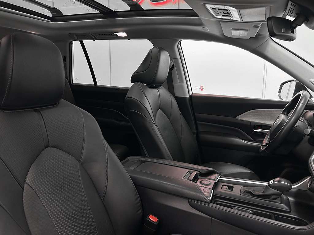 2024 Toyota Grand Highlander - Image 22