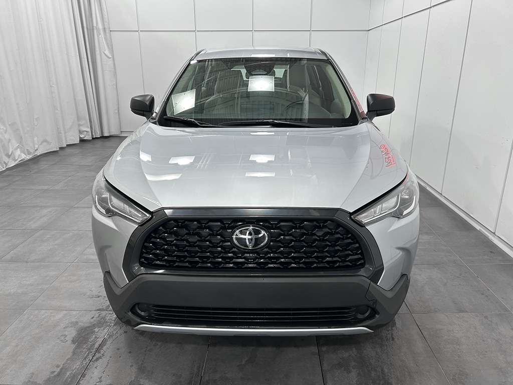 2024 Toyota Corolla Cross - Image 2