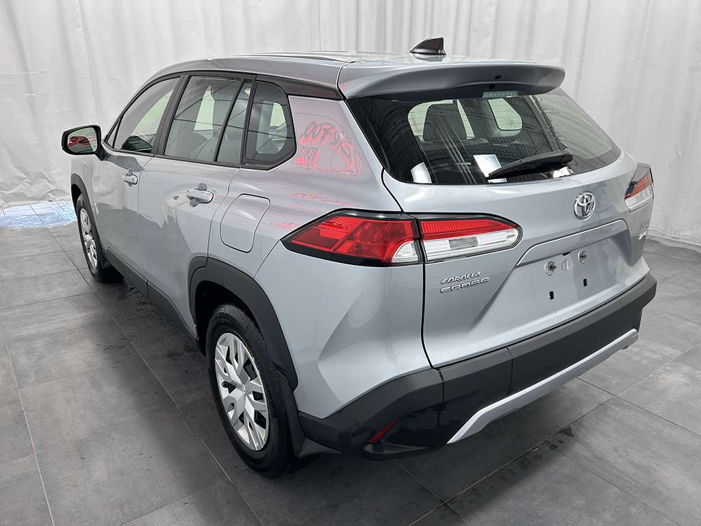 2024 Toyota Corolla Cross - Image 4