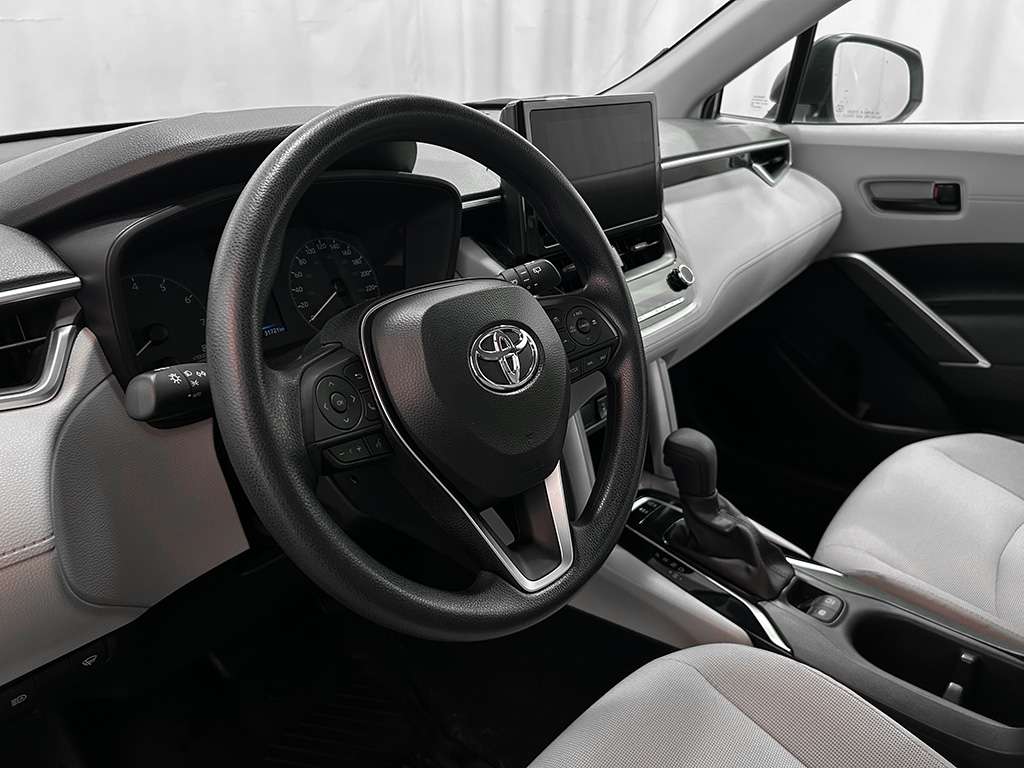 2024 Toyota Corolla Cross - Image 8