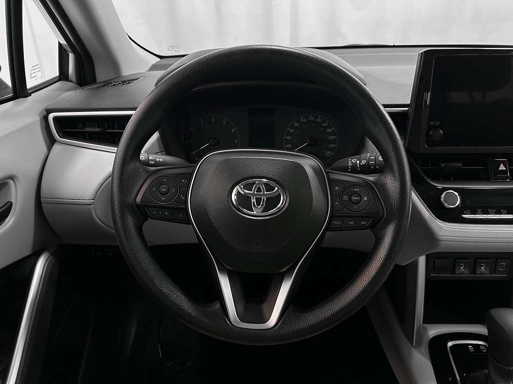 2024 Toyota Corolla Cross - Image 11