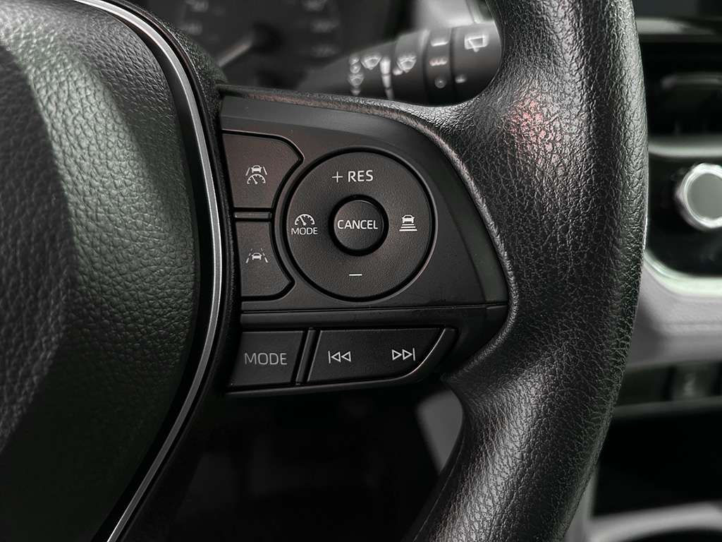 2024 Toyota Corolla Cross - Image 12