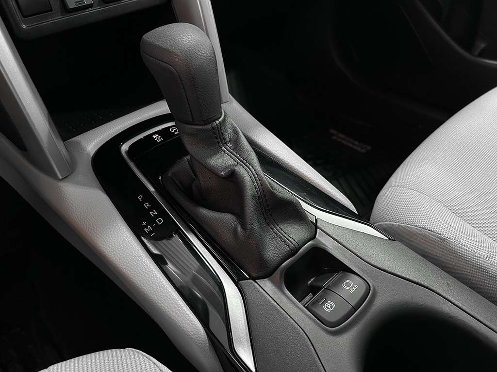2024 Toyota Corolla Cross - Image 13