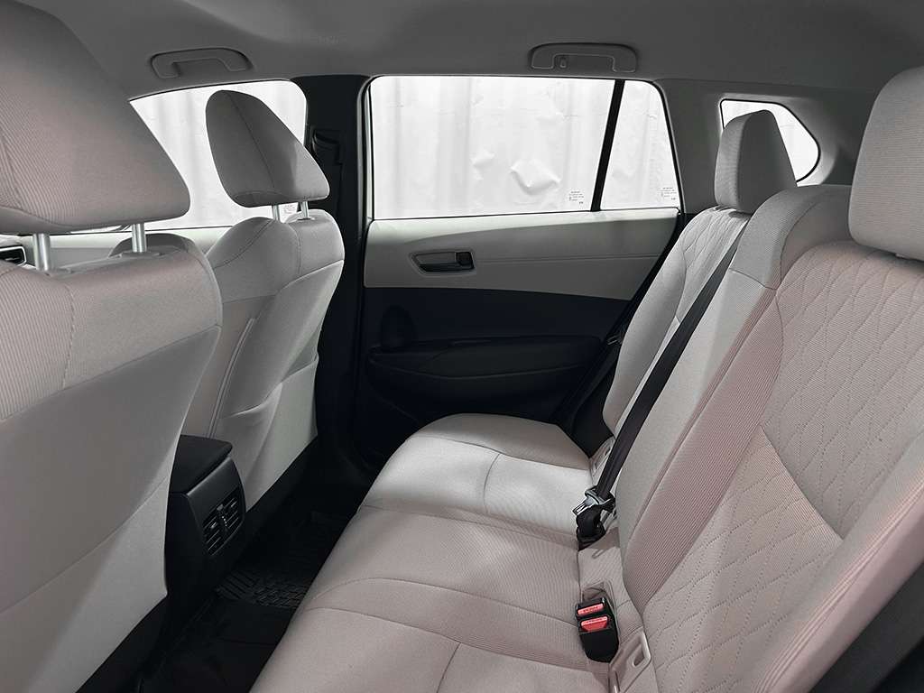 2024 Toyota Corolla Cross - Image 16