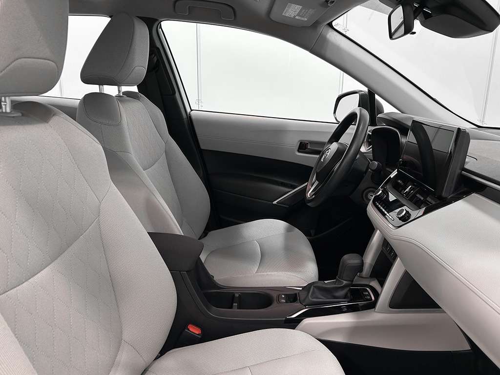 2024 Toyota Corolla Cross - Image 20