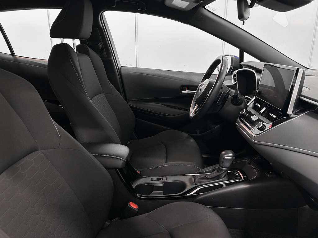 2024 Toyota Corolla Hatchback - Image 20