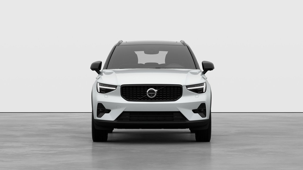 2026 Volvo XC40 - Image 5